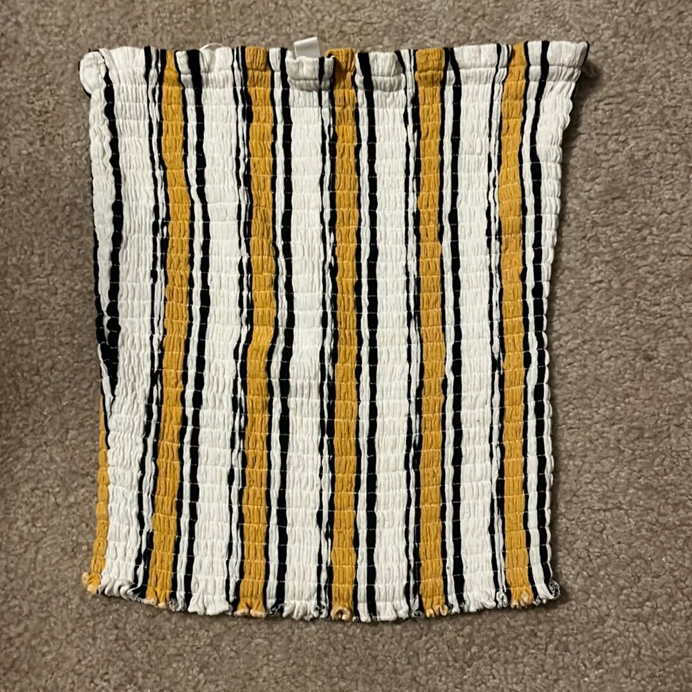 Yellow and white tube top.